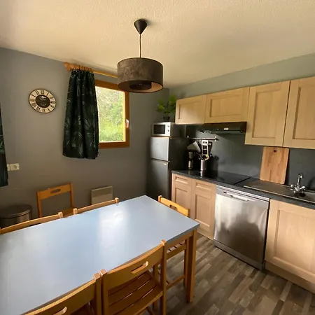 Holiday home Entierement Renove En Pleine Nature *